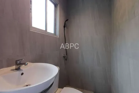 Casa de 4 dormitorios en Pattaya, Tailandia № 211179 - foto 4