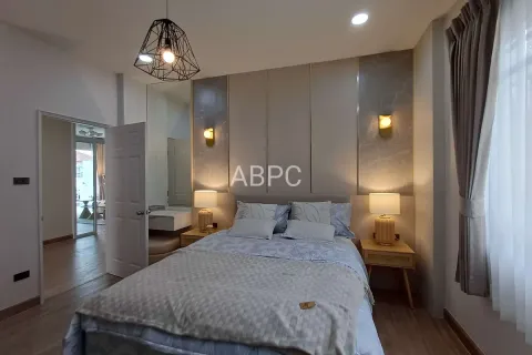 Casa de 4 dormitorios en Pattaya, Tailandia № 211179 - foto 18