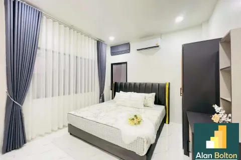 Casa de 3 dormitorios en Pattaya, Tailandia № 211180 - foto 4