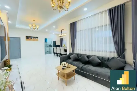 Casa de 3 dormitorios en Pattaya, Tailandia № 211180 - foto 7
