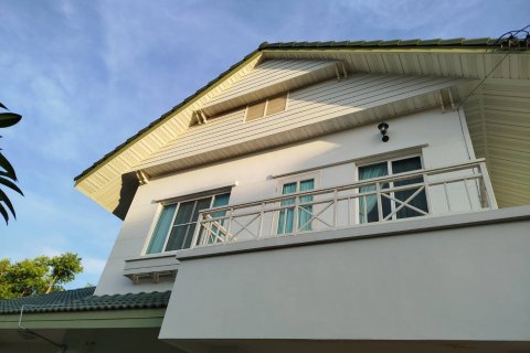 Дом в Накхонратчасиме, Таиланд с 3 спальнями  № 144718 - фото 1