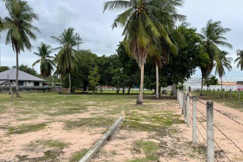 Land in Pattaya, Thailand 3520 sq.m. № 144723 - photo 6