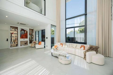 House in Chiang Mai, Thailand 4 bedrooms № 119934 - photo 4