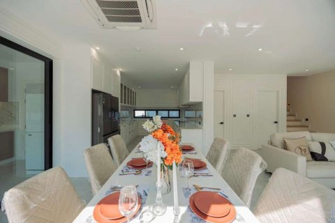 House in Chiang Mai, Thailand 4 bedrooms № 119934 - photo 21