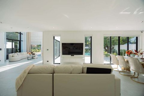 House in Chiang Mai, Thailand 4 bedrooms № 119934 - photo 15