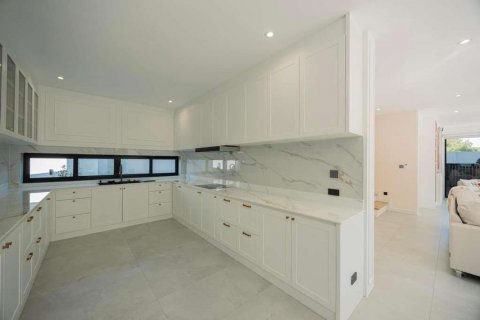 House in Chiang Mai, Thailand 4 bedrooms № 119934 - photo 24