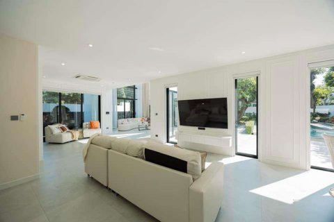 House in Chiang Mai, Thailand 4 bedrooms № 119934 - photo 18