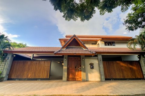 House in Chiang Mai, Thailand 5 bedrooms № 119935 - photo 6