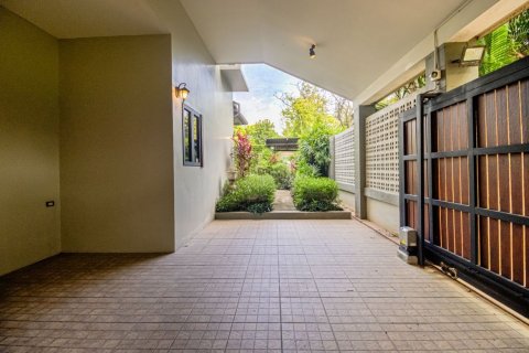 House in Chiang Mai, Thailand 5 bedrooms № 119935 - photo 8