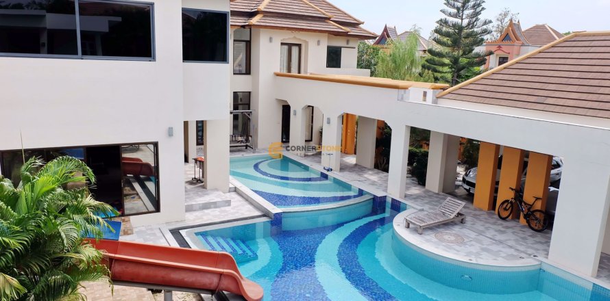 Studio in Pattaya, Thailand № 53725