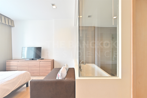 Condo in Bangkok, Thailand, 2 bedrooms № 185084 - photo 2