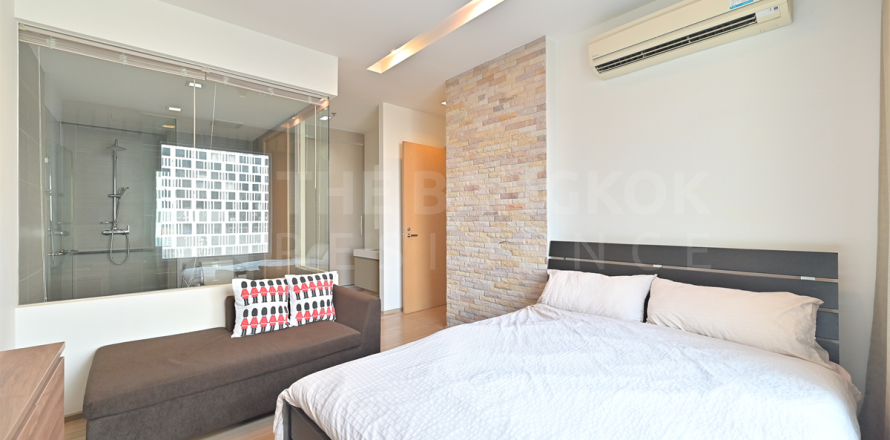 Condo in Bangkok, Thailand, 2 bedrooms № 185084