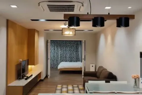 Eigentumswohnung in Bang Rak, Bangkok, Thailand, 1 Schlafzimmer № 219661 - Foto 2