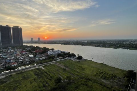 Condo à Nonthaburi, Thaïlande, 2 chambres  № 142499 - photo 9