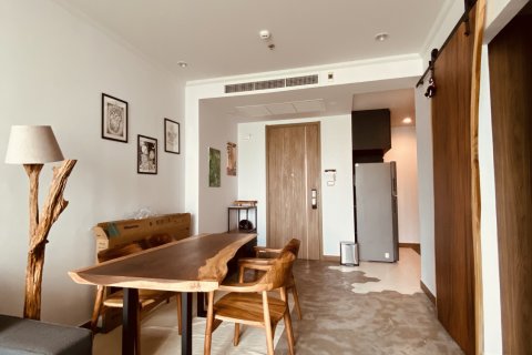 Студия в кондо в Ваттхане, Бангкок, Таиланд № 137335 - фото 3