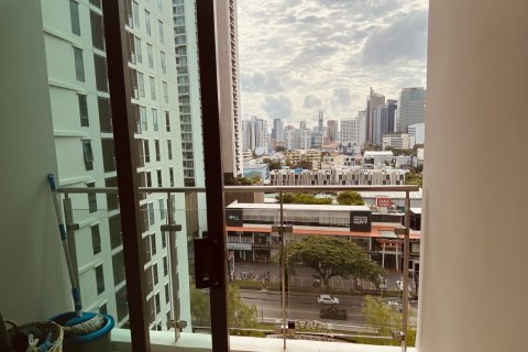 Студия в кондо в Ваттхане, Бангкок, Таиланд № 137335 - фото 10