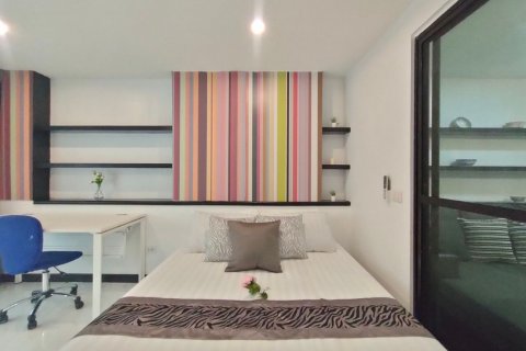 Студия в кондо в Банг Раке, Бангкок, Таиланд № 137338 - фото 7