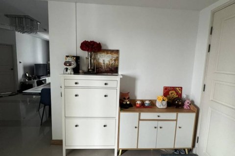 Кондоминиум с 2 спальнями в Хуай Кванге, Бангкок, Таиланд № 152335 - фото 6