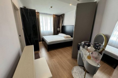 Кондоминиум с 2 спальнями в Хуай Кванге, Бангкок, Таиланд № 152335 - фото 4