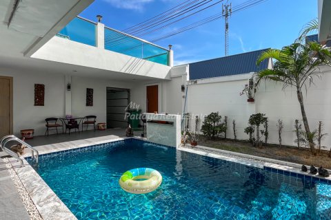 Дом в Паттайе, Таиланд с 3 спальнями  № 152329 - фото 2