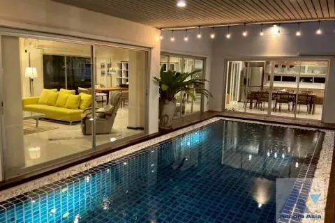 Maison à Suan Luang, Bangkok, Thaïlande 4 chambres № 215554