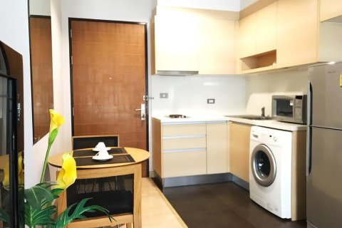 Studio in the Condo in Watthana, Bangkok, Thailand  № 157954 - photo 4