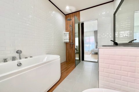 House in Pattaya, Thailand 3 bedrooms № 157951 - photo 20