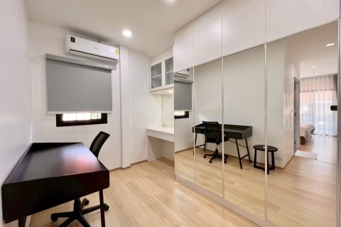 House in Pattaya, Thailand 3 bedrooms № 157951 - photo 27