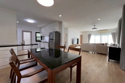 House in Pattaya, Thailand 3 bedrooms № 157951 - photo 16