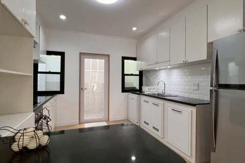 House in Pattaya, Thailand 3 bedrooms № 157951 - photo 28