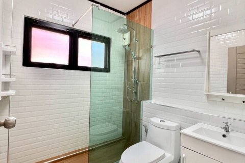 House in Pattaya, Thailand 3 bedrooms № 157951 - photo 15
