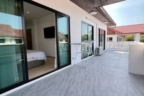 House in Pattaya, Thailand 3 bedrooms № 157951 - photo 26