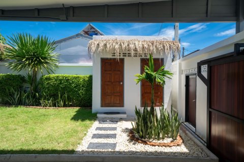 Villa in Phuket, Thailand 2 bedrooms № 160777 - photo 6