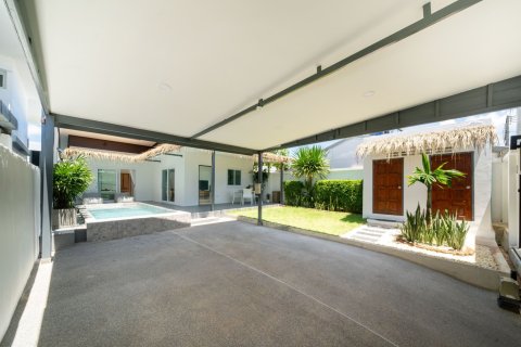 Villa in Phuket, Thailand 2 bedrooms № 160777 - photo 23