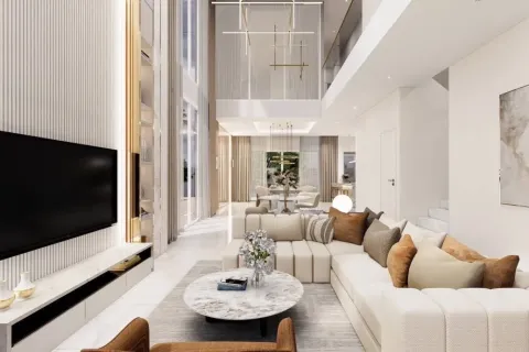 Villa in Pattaya, Thailand 5 bedrooms № 172090 - photo 2