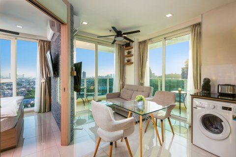 Studio dans le Condo à Pattaya, Thaïlande  № 172088 - photo 7