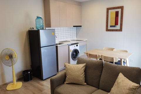 Кондоминиум с 2 спальнями в Чатучаке, Бангкок, Таиланд № 172093 - фото 2