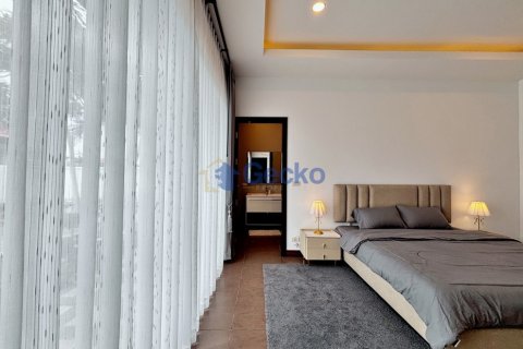 Casa de 2 dormitorios en Pattaya, Tailandia № 209334 - foto 17