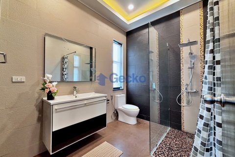 Casa de 2 dormitorios en Pattaya, Tailandia № 209334 - foto 19