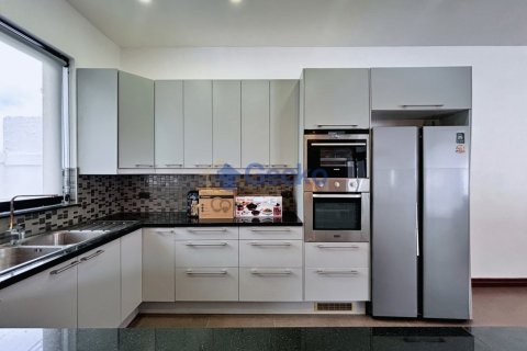 Casa de 2 dormitorios en Pattaya, Tailandia № 209334 - foto 12