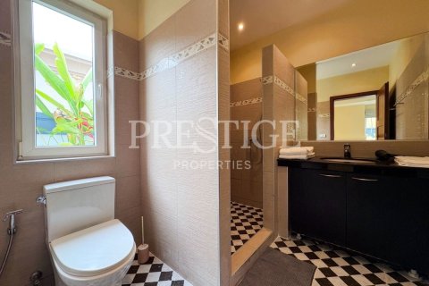 House in Pattaya, Thailand 4 bedrooms № 209908 - photo 22