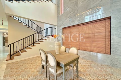 House in Pattaya, Thailand 6 bedrooms № 209906 - photo 7