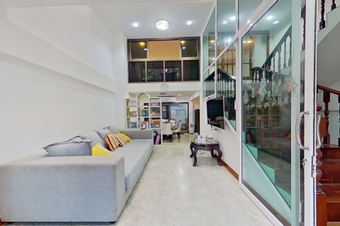 Таунхаус в Ваттхане, Бангкок, Таиланд с 4 спальнями  № 164679