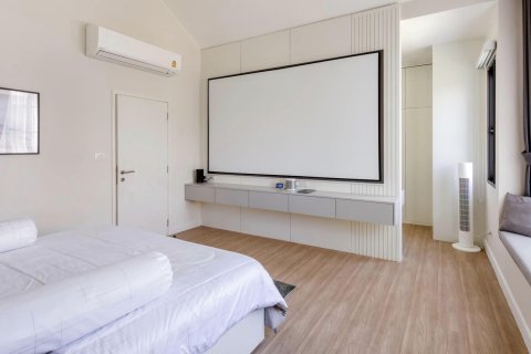 House in Bang Khun Thian, Bangkok, Thailand 4 bedrooms № 164676 - photo 16