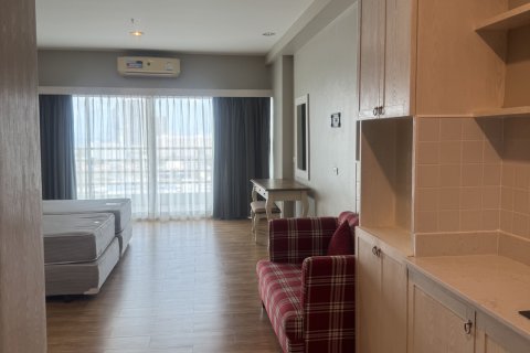 Studio dans le Condo à Pattaya, Thaïlande  № 164675
