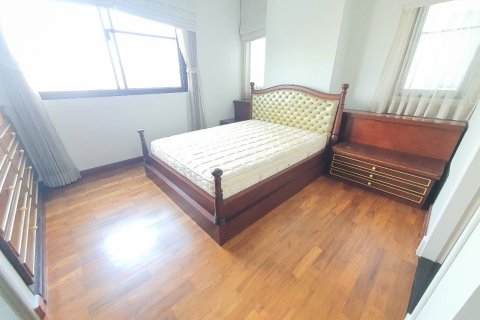 Кондоминиум с 2 спальнями в Ваттхане, Бангкок, Таиланд № 164677 - фото 5