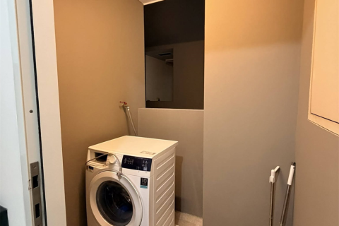 Condo in Bangkok, Thailand, 1 bedroom  № 199823 - photo 3