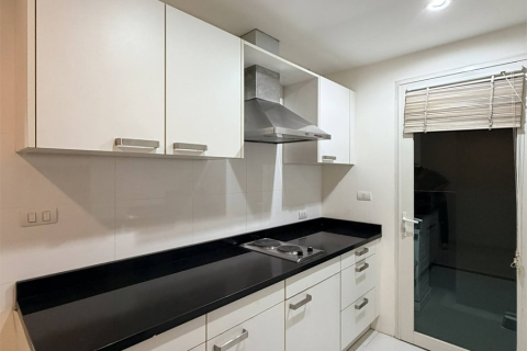 Condo in Bangkok, Thailand, 1 bedroom  № 199823 - photo 5