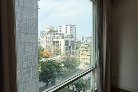 Condo in Bangkok, Thailand, 1 bedroom  № 199823 - photo 2