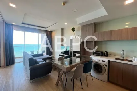 Condominio de 1 dormitorio en Jomtien Beach, Pattaya, Tailandia № 210770 - foto 2